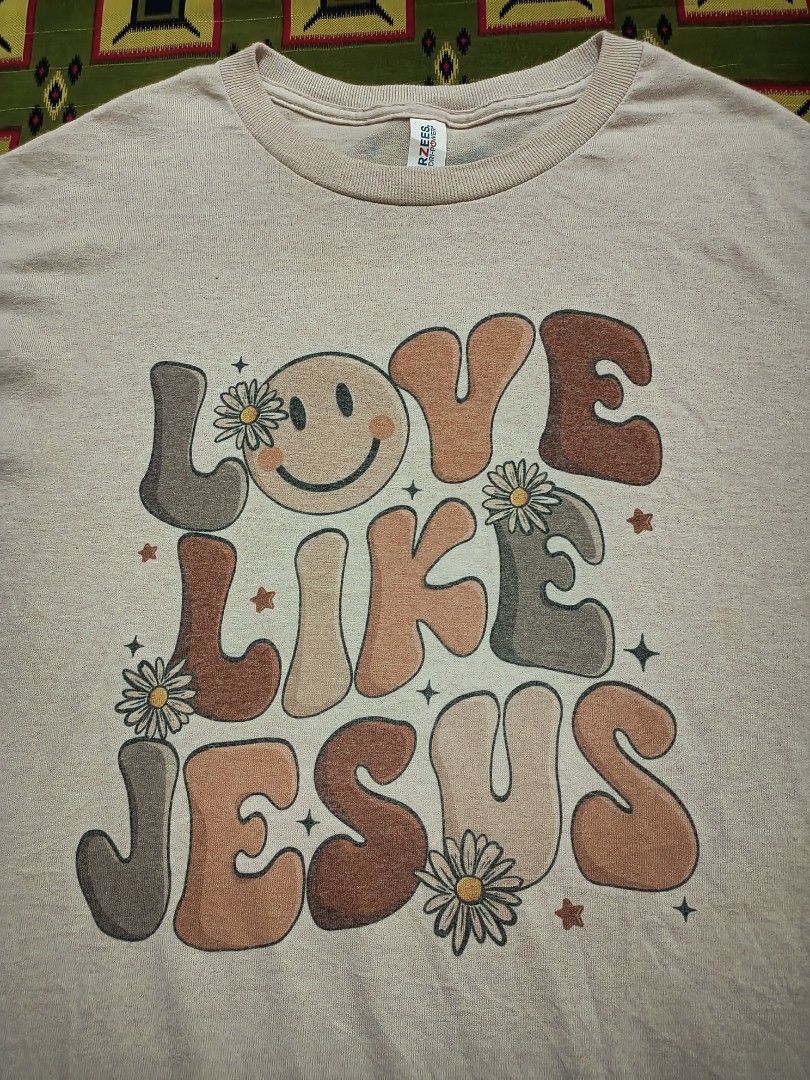 Love Like Jesus Light Brown Tee (Category: Tshirts & Polo Shirts ) located in Lapu Lapu. Submitted by rebuild.arkives (Listing ID 1470617116, Image 2). Description: Love Like Jesus Light Brown Tee ‎ ‎📏 Size Guide (Inches): ‎Length: 29 ‎Width: 19 ‎ ‎Color: 10/10 ‎Condition: 10/10 ‎Issue: None ‎ ‎📝 Heads up: ‎• This is a thrift item so please manage your expectations. ‎• Color may slightly differ due to lighting. ‎• Washed and ready to wear. ‎• S