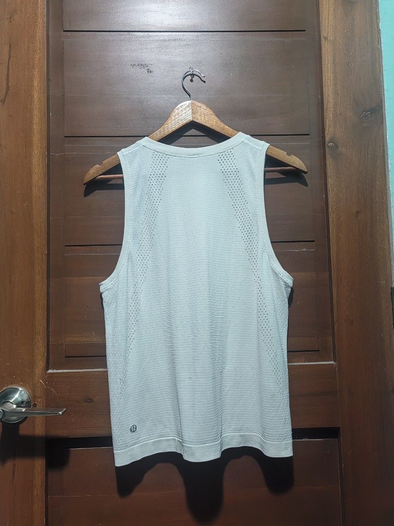 Lulu lemon train to be tank top (Category: Tshirts & Polo Shirts ) located in Samal. Submitted by rj_thrift (Listing ID 1470672430, Image 2). Description: No issue Need wash only Excellent condi.