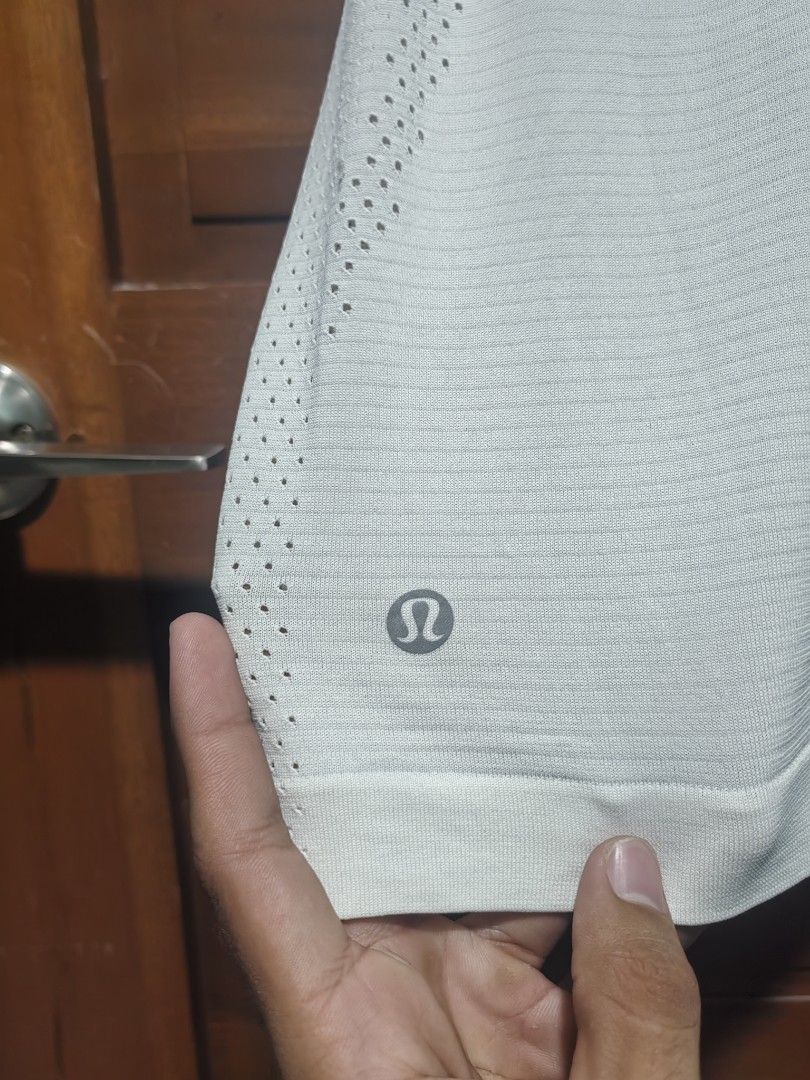 Lulu lemon train to be tank top (Category: Tshirts & Polo Shirts ) located in Samal. Submitted by rj_thrift (Listing ID 1470672430, Image 3). Description: No issue Need wash only Excellent condi.