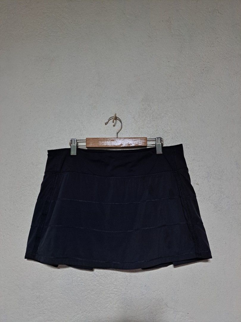 Lululemon Black Pace Rival Skort (Category: Activewear) located in Dumaguete. Submitted by jayarbajad49160 (Listing ID 1470633228, Image 2). Description: Lululemon Black Pace Rival Skort (Authentic) -1,000 add sf Very Good Condition Color rate:9.5/10 Dot 8 Width:32 up Length:12 Loc dumaguete city visayas.