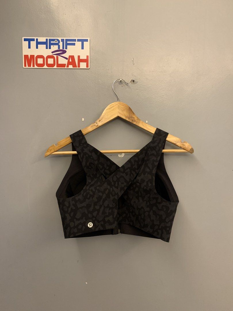 LULULEMON ENLITE FRONT ZIP BRA HIGH SUPPORT (Category: Activewear) located in Cavite. Submitted by thrift2moolah (Listing ID 1470605694, Image 2). Description: LULULEMON ENLITE FRONT ZIP BRA HIGH SUPPORT 36DD Excellent condition No issue 380 plus sf .