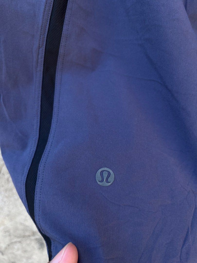 Lululemon Mens Short (Category: Shorts) located in Dumaguete. Submitted by kxnethrifted (Listing ID 1470597013, Image 2). Description: Dot M W - 29 to 34 L - 17.5 Leg Opening - 11 Excellent Condition 9.5/10 Color rate With minimal issue last pic Need Wash Price + sf .