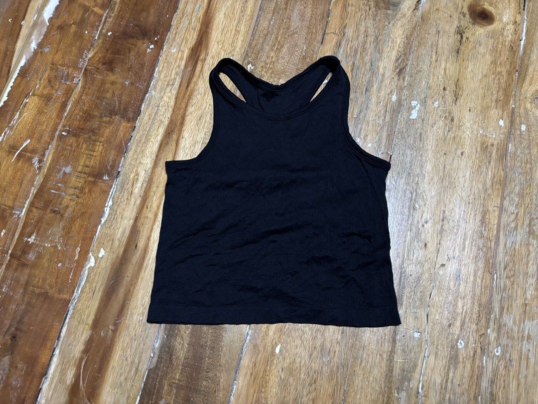 Lululemon swifty tech crop razorback (Category: Activewear) located in Cagayan de Oro. Submitted by kirkwax_4 (Listing ID 1470634835, Image 1). Description: Lululemon swifty cropped razorback Xs/Small (14x17) stretch Xcellent-like new No issue 680.