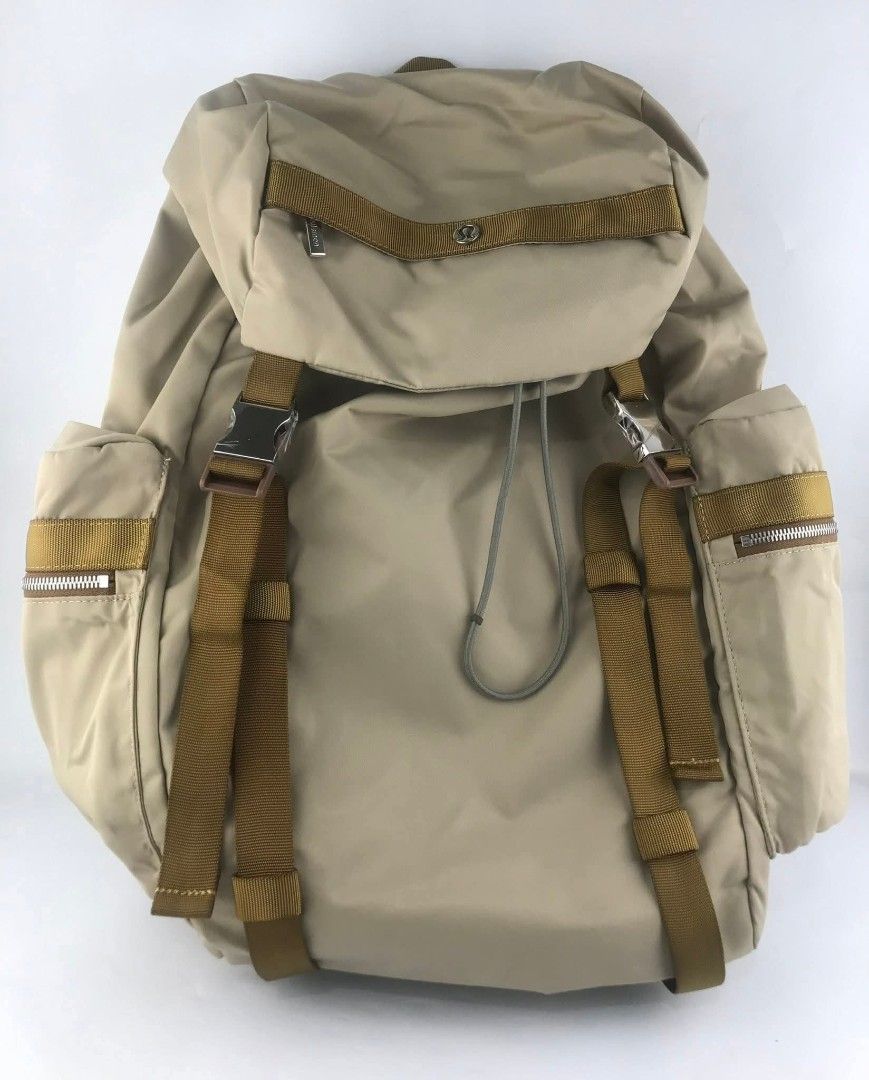 Lululemon Wunderlust Backpack 25L (Category: Backpacks) located in Manila. Submitted by msddirectfactoryoutlet (Listing ID 1470595601, Image 2). Description: Lulu Lemon Wunderlust 36cm x 15.5cm x 51cm (14.2" x 6.1" x 20.1") 25L.