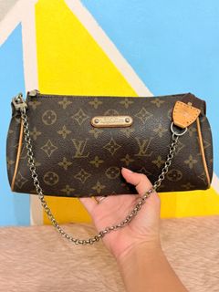 (Category: ) located in . Submitted by rairaibags (Listing ID 1470718306, Image 1). Description: .