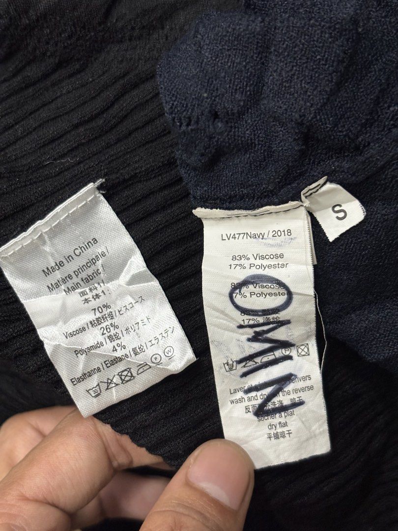 Lv uniformes women knit (Category: Tshirts & Polo Shirts ) located in Zamboanga. Submitted by thriftitup0430 (Listing ID 1470694617, Image 3). Description: Lv uniformes women knit Excellent condition No issue Aspack! 850.