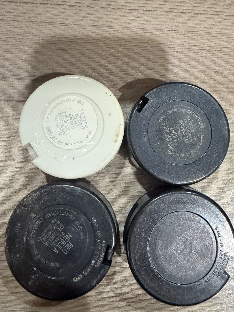Mac eyeshadow 200@ (Category: Makeup) located in Quezon City. Submitted by chic_styleph (Listing ID 1470680211, Image 2). Description: .