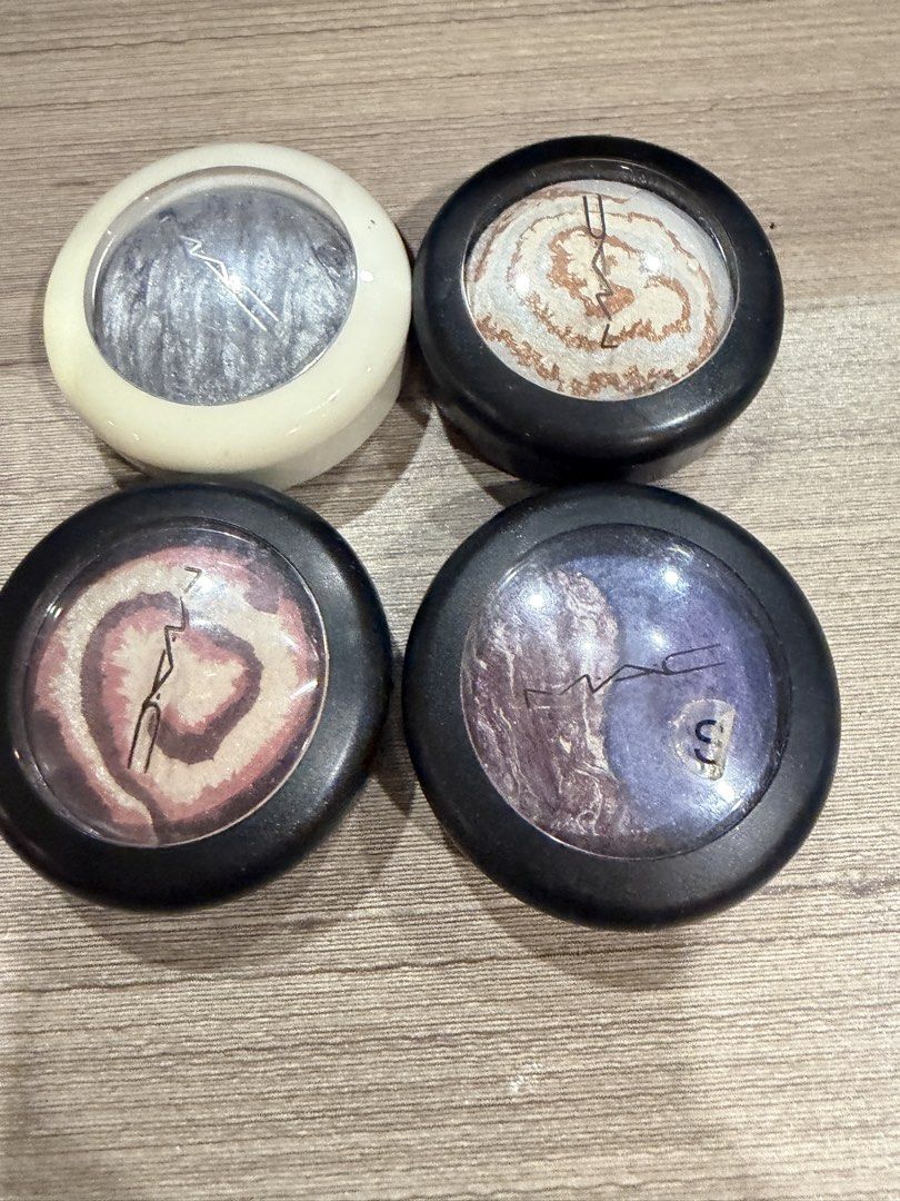 Mac eyeshadow 200@ (Category: Makeup) located in Quezon City. Submitted by chic_styleph (Listing ID 1470680211, Image 1). Description: .