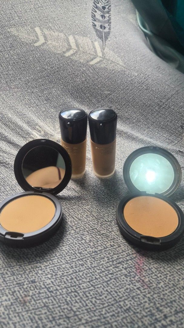MAC Studio Radiance Foundation and Powder Bundle (Category: Makeup) located in Manila. Submitted by corradelar45849 (Listing ID 1470597280, Image 1). Description: - Authentic MAC makeup bundle - Includes: 2x MAC Studio Radiance Foundation and 2x MAC Compact Powder with built-in mirrors - Ideal for everyday makeup or building a full routine - Selling as a complete set (no tingi) - Limited stocks available, grab them before they go!.