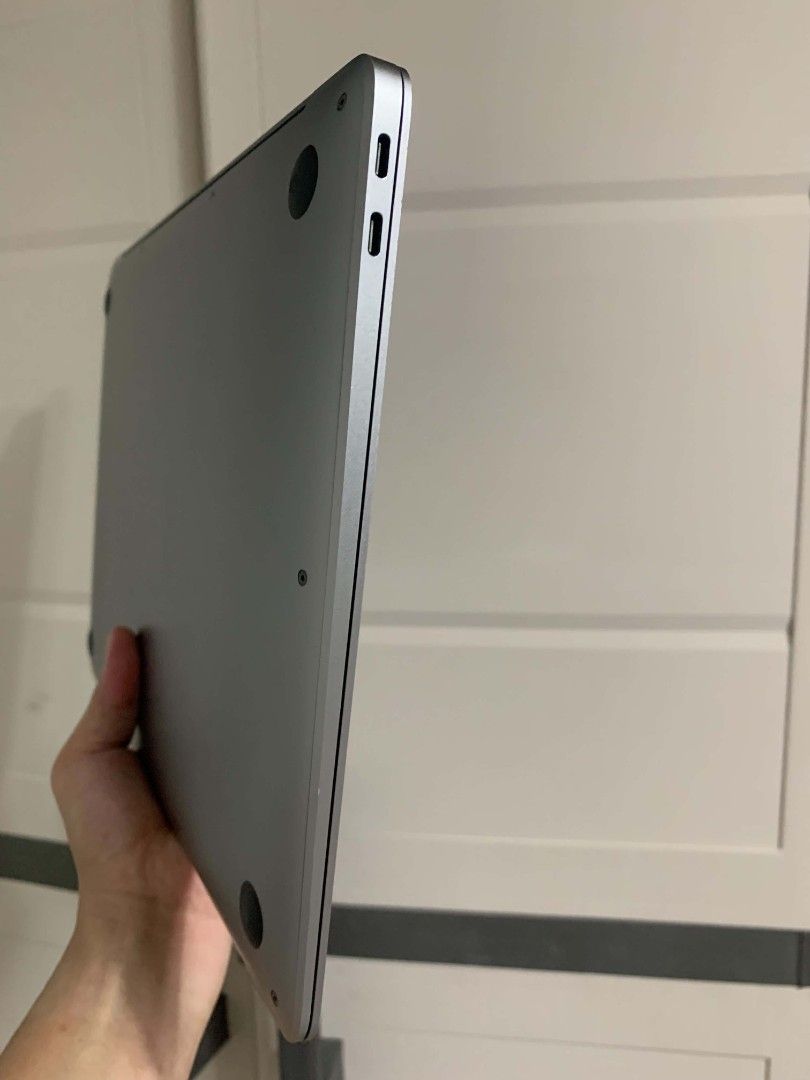 Macbook Air M1 (2020 - Silver) (Category: Laptops & Notebooks) located in Rizal. Submitted by kekwek (Listing ID 1470700327, Image 3). Description: HELPING MY SISTER FOR SALE ‼️ MacBook Air M1 2020 256gb / 8GB Details: - Silver - 8GB Ram - Chipset: Apple M1 Chip - Cycle count: 461 with 82% battery health (Normal) - Unit is still in excellent and presentable condition 💯 - No history of repair - All working 100% no issue - Sobrang smooth pa din - 