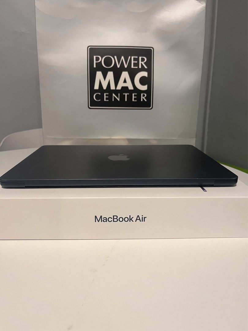 Macbook Air M2 8/256 (Category: Laptops & Notebooks) located in Quezon City. Submitted by andydrei (Listing ID 1470706302, Image 2). Description: FS or SWAP to iOS units! Macbook Air M2 8/256 - No history of repair - All features are working properly - 87% battery health can still last long - Cosmetic issue only see pics - Complete from PowerMac🇵🇭, With Original Box, Original Cord, Original Charger ₱37,990 negotiable to sure buyers DM📩 👌🏽 Un