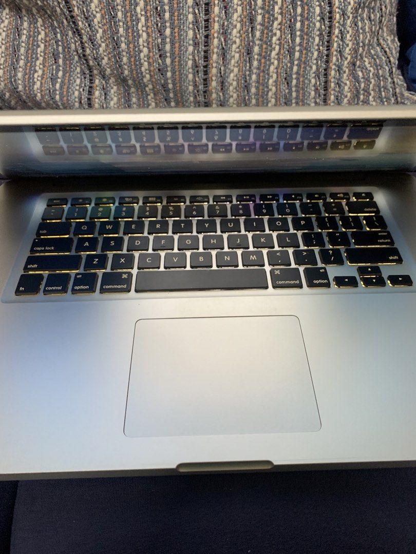macbook pro i7 2012 15-inch 8gb (Category: Laptops & Notebooks) located in Manila. Submitted by hometechieonlineshop (Listing ID 1470597829, Image 3). Description: macbook pro i7 2012 15-inch 8gb ram 256gb ssd good battery new clean new thermal with charger only.