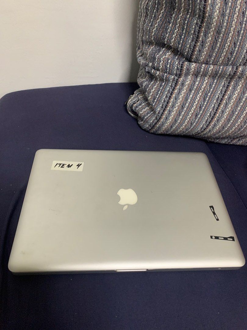 macbook pro i7 2012 (Category: Laptops & Notebooks) located in Manila. Submitted by hometechieonlineshop (Listing ID 1470567346, Image 2). Description: macbook pro i7 2012 15inch 4gb ram 256gb ssd ready to use with charger.