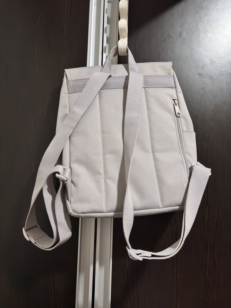 MAH tour Grey Minimalist Flap Backpack (Category: Backpacks) located in Quezon City. Submitted by injooool (Listing ID 1470728627, Image 2). Description: - almost new pa, nakatambak lang - decluttering.