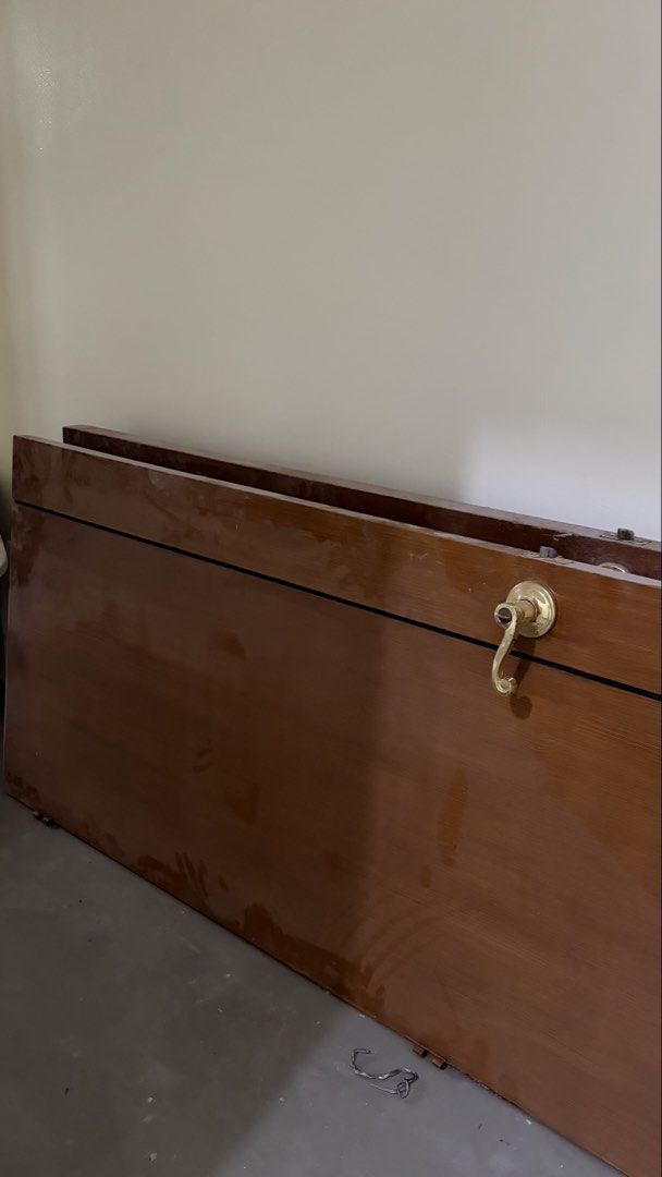 Main Door (Category: Outdoor Furniture) located in Manila. Submitted by cosmicdeer_1b79a6 (Listing ID 1470676611, Image 1). Description: 1PC Solid wood Pull out Main Door from Condo .