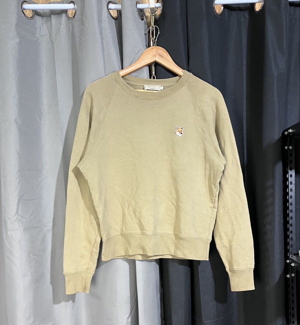 ♻️MAISON KITSUNI SWEATER ♻️ (Category: Coats, Jackets and Outerwear) located in Manila. Submitted by cjsthrift (Listing ID 1470713584, Image 2). Description: ‼️Want to sell‼️ ♻️MAISON KITSUNI SWEATER ♻️ ▪️Authentic ▫️Exellent condition ▪️None hidden issue ▫️Color rate 9/10 ▪️Width: 21 ▫️Lenght: 23 ▪️Small on tag Boxy type ▫️Unisex 🏷️ 650 + shipping fee 📩 📍 Pagadian City Zamboanga Del sur ✅Unli Vc For Checking items ✅Unli Vouch ✅Legit Seller.