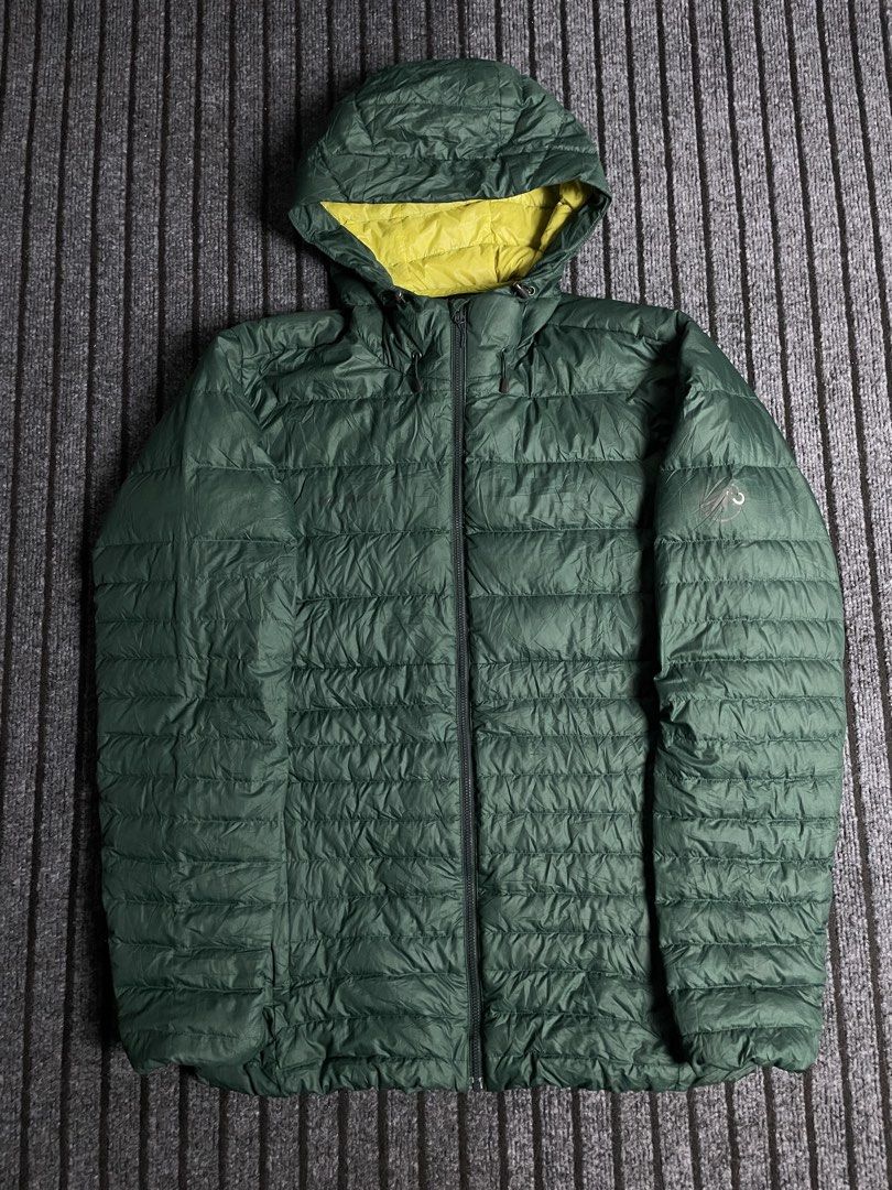 Mammut - Convey IN Hooded Down Jacket (Category: Coats, Jackets and Outerwear) located in Puerto Princesa. Submitted by palawan.swagdealer (Listing ID 1470723792, Image 2). Description: All details are provided Kindly check each photo Minimal flaw: Some of the designs/prints wore off Still in very good condition .