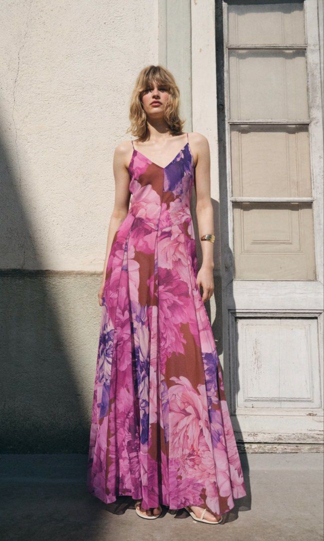 Mango godet maxi dress (Category: Dresses) located in Manila. Submitted by phatmom (Listing ID 1470704667, Image 2). Description: RARE. No longer on the mango website. floral summer feminine godet dress. Longline design. Floral print. Low neckline. Sleeveless. Thin straps. Godet detail. Bow fastening on the back. Interior lining. This garment belongs to our event collection, designed to make you the perfect guest at any party, wedding or ceremony