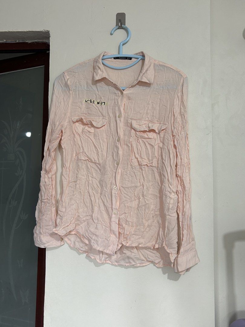 Mango Peach Longsleeves Buttondown (Category: Longsleeves) located in Cainta. Submitted by pascheey2018 (Listing ID 1470667400, Image 1). Description: .