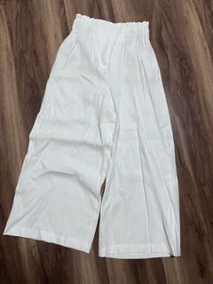 (Category: ) located in . Submitted by sph_preloved (Listing ID 1470705923, Image 1). Description: .