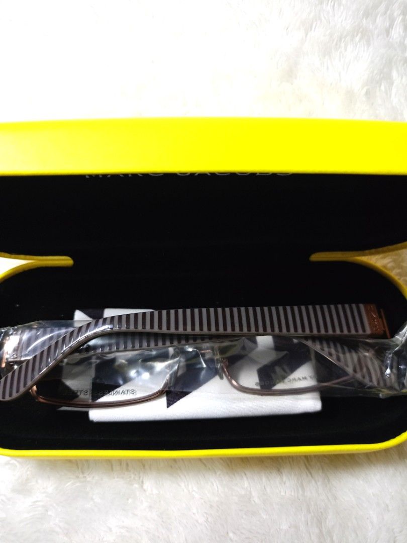 Marc Jacobs optical (Category: Sunglasses & Eyewear) located in Las Pinas. Submitted by vanitystorehouse (Listing ID 1470619726, Image 3). Description: - brand new w/case - bought in US.