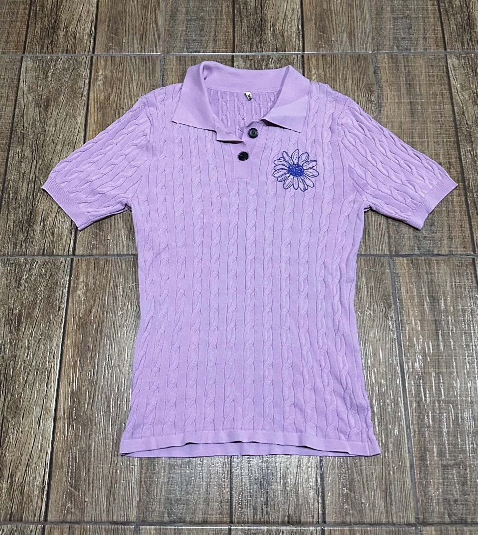 MARDI KNITTED (Category: Shirts) located in Manila. Submitted by urban-vintage_2 (Listing ID 1470565412, Image 1). Description: ISSUE: NONE (NEED WASH) MOP :GCASH (NO COD) SHIP VIA: LALAMOVE & J&T LOCATION: PASIG CITY LENGTH: 26 WIDTH :20 OFF/LEGIT .