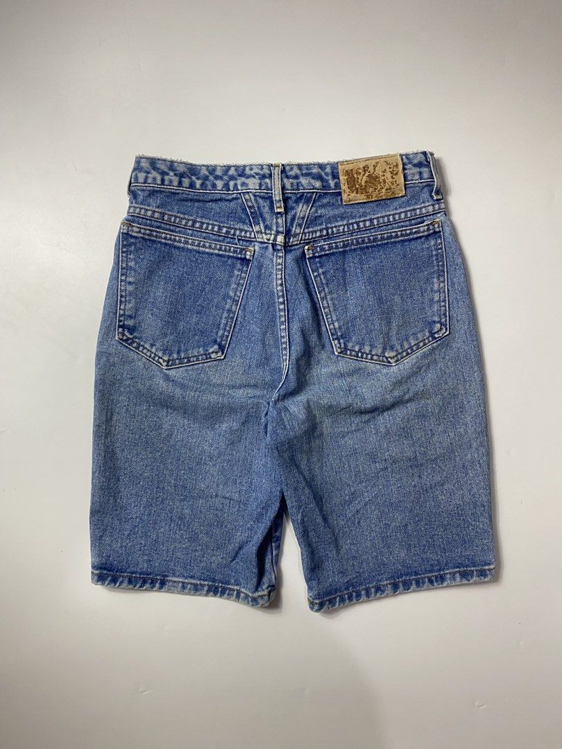 marithe francois Girbaud denim shorts (Category: Shorts) located in Lipa City. Submitted by _thriftitcloud (Listing ID 1470717278, Image 1). Description: 30x21 Very Good condition.
