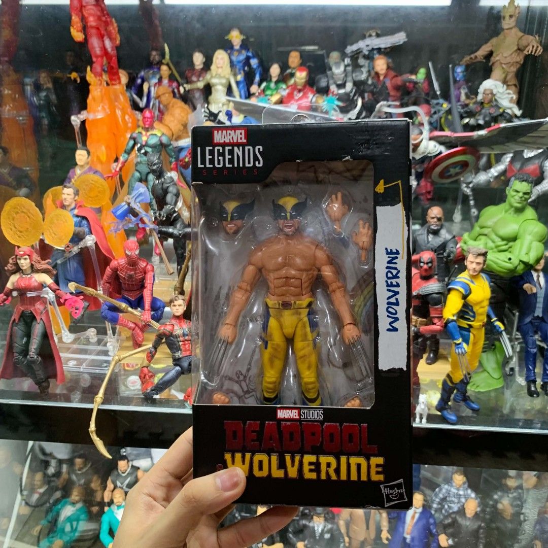 MARVEL LEGENDS "WOLVERINE" (Category: Figurines & Statues) located in Marikina City. Submitted by fasthorse.94b10b (Listing ID 1470719241, Image 2). Description: - Authentic Hasbro Marvel Legends -Box in Box - Complete Alt hands w claws hands & Alt Head.