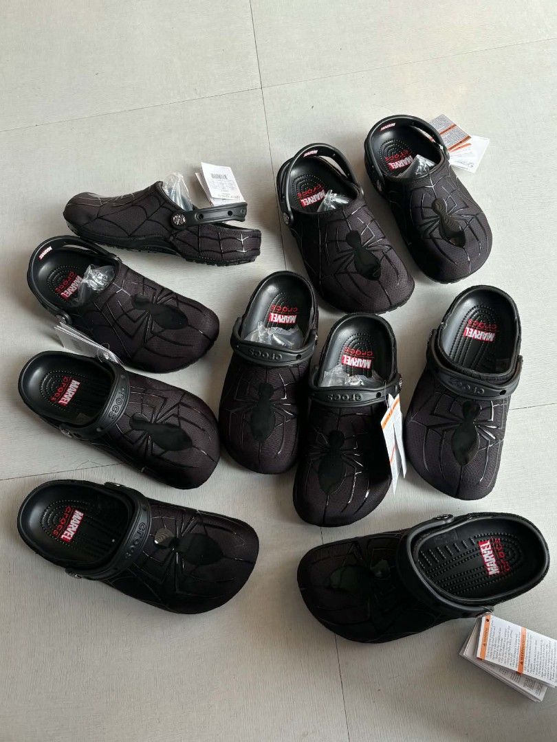 Marvel Spider-Man Black Crocs (Category: Slippers & Slides) located in Manila. Submitted by solefly_mnl.26 (Listing ID 1470626743, Image 2). Description: CROCS X SPIDER-MAN BLACK bnew 1999+sf available sz 39 to 45 mens actual pic posted !!! onhand item ready to lalamove or ship msg us for orders 📩 fb page: solefly mnl v2.