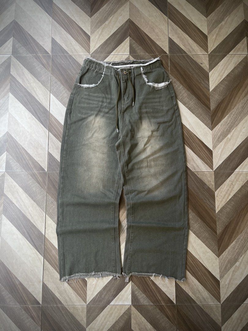 Matcha Washed Baggy Jeans (Category: Jeans) located in Pagadian. Submitted by thrift.wrld (Listing ID 1470650306, Image 1). Description: ( Matcha Washed Baggy Jeans ) Dimensions: • Waist: 32 • Length: 42.5 • Thigh: 14.5 • Hem: 11 Drop Prices: • Mine: 400 + ₱9O shipping fee (sf) Details: • 1O/1O Color rate • Flawless, As new condition with zero flaws • Need wash • Hard Denim.
