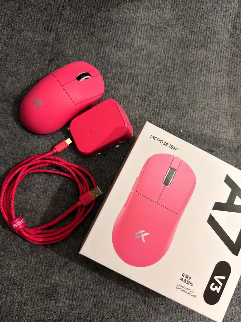 MCHOSE A7 V3 Pro+ Gaming Mouse (Category: Mouse & Mousepads) located in Cebu City. Submitted by rafadeclutters (Listing ID 1470681521, Image 1). Description: FOR SALE MCHOSE A7 V3 PRO+ *used only for 1 week *bought for ₱3.6k in DataBlitz Ayala Center Cebu *no issue *rfs: too big.
