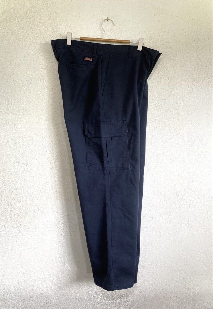 Men’s Genuine Dickies Cargo Pants (Category: Jeans) located in Goa. Submitted by dandd_thrift_goods (Listing ID 1470694015, Image 1). Description: ▪️ SIZE ON TAG: 36x30 ▪️DIMES: Length 40| Waist 37 | Leg Opening 14|Hem 10 ▪️COLOR RATE: 10/10 ▪️CONDITION: 10/10 ▪️ISSUE: Stain/Oil Stains/ Need Wash (Last 2 Pics).