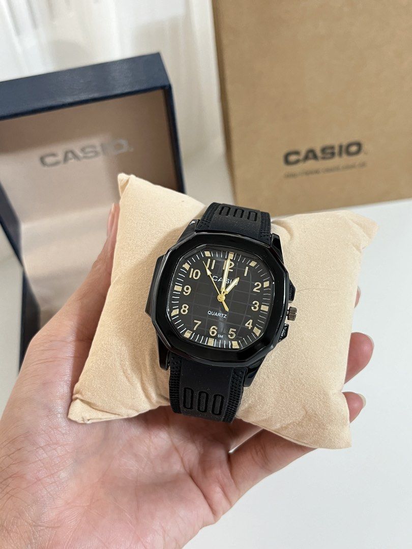 Men’s Watch (Category: Luxury Watches) located in Cabuyao City. Submitted by luvniee.co (Listing ID 1470644184, Image 1). Description: Casi0 Men’s Watch complete inc [box & paperbag] perfect pang gift 🎁.