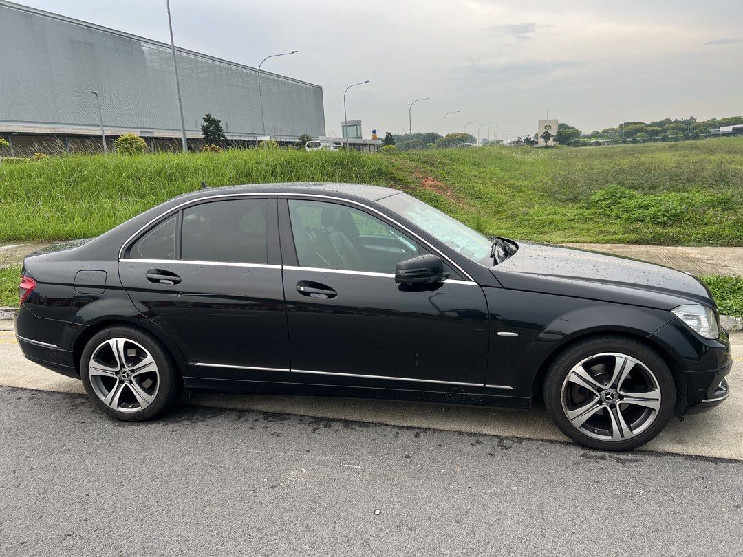 Mercedes-Benz C-Class Saloon C180 Kompressor (A) (Category: Used Cars) located in Singapore. Submitted by obiterdicta_ (Listing ID 1470615253, Image 3). Description: Selling off my trusty C180 Kompressor, registered in April 2009. Served me well but it’s time to change to an MPV due to growing family size. I have maintained this car meticulously and can provide you with receipts of servicings and repairs. I have done the following repairs/mainten