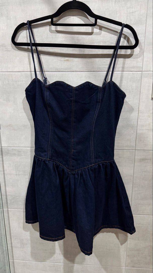 Meski Denim Mini Dress (Category: Dresses) located in Cagayan de Oro. Submitted by christineeealexis (Listing ID 1470665811, Image 3). Description: Meshki Denim Mini Dress Size M Retails for 149AUD Super cute!! But too short for me hehe +sf.