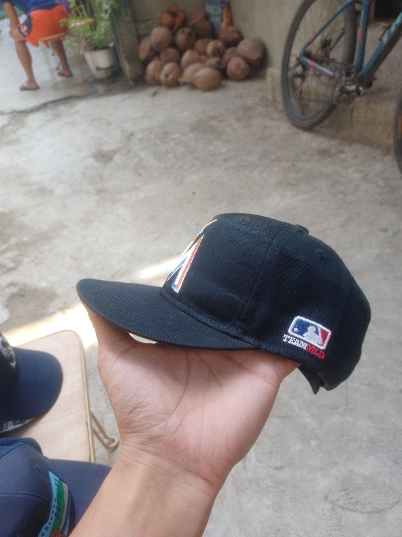 Miami Marlins Youth Hat Cap MLB Baseball Adjustable Outdoor (Category: Caps & Hats) located in Cauayan City . Submitted by cuzthriftshop (Listing ID 1470670713, Image 2). Description: no issue youthsize.