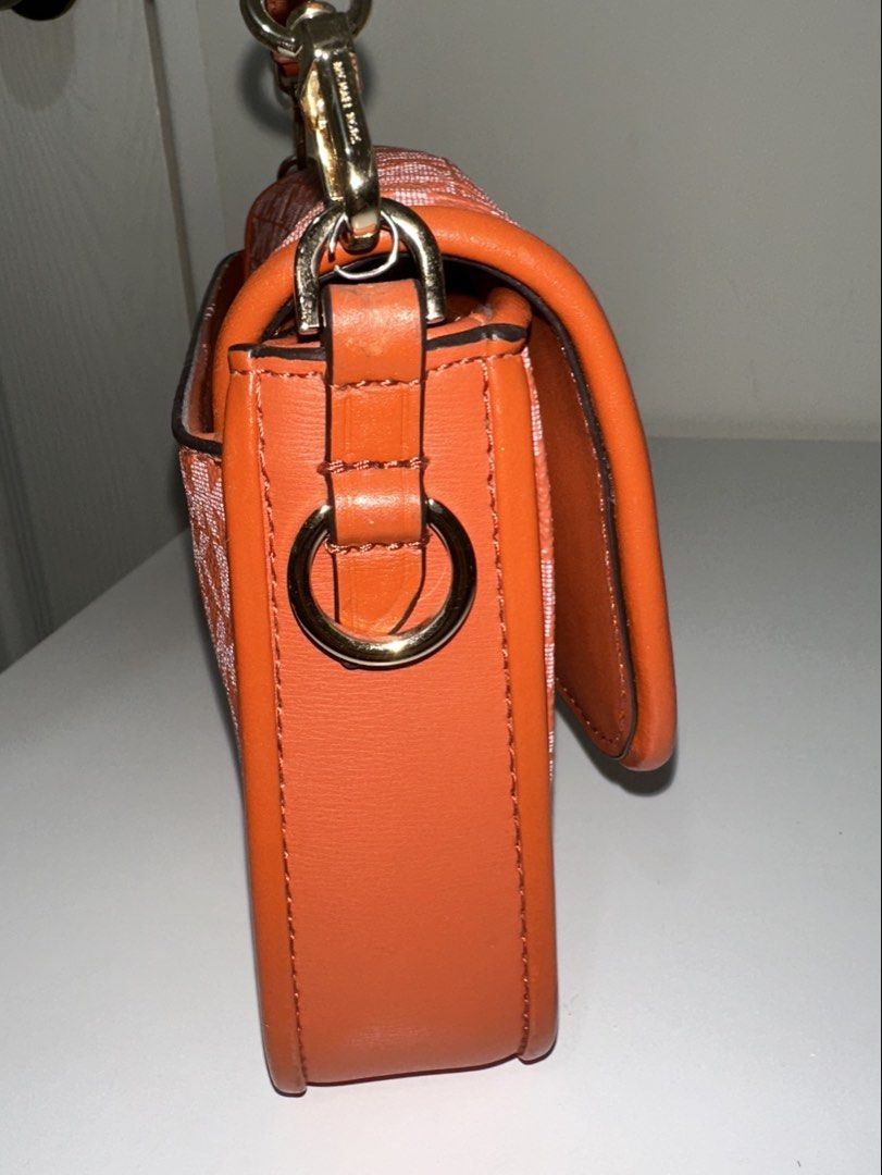 Michael Kors Monogram Shoulder Bag (Category: Shoulder Bags) located in Bulacan. Submitted by declutterwithme32 (Listing ID 1470636385, Image 3). Description: PLS READ BEFORE YOU ASK OR MAKE AN OFFER ! - original (not class a or high quality) - bought in malaysia (michael kors store) - small cracks ( unnoticeable) - in very good condition - no stains / deformed - can send more pics just dm - slightly negotiable - j&t / lalamove / grab express.
