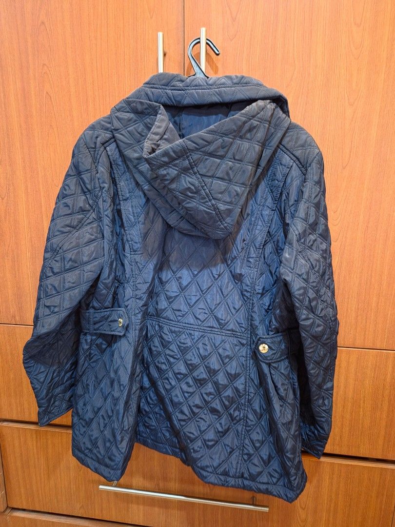Michael Kors Quilted Navy Blue Jacket XL (Category: Coats, Jackets and Outerwear) located in Manila. Submitted by anythingbyjen (Listing ID 1470685287, Image 3). Description: - Brand: Michael Kors - Color: Navy Blue - Size: XL - Material/Pattern: Diamond quilted - Hardware: Premium gold zipper and accents - Features: detachable hood - Condition: Excellent .