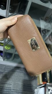(Category: ) located in . Submitted by annelimited_stuffs (Listing ID 1470669699, Image 1). Description: .