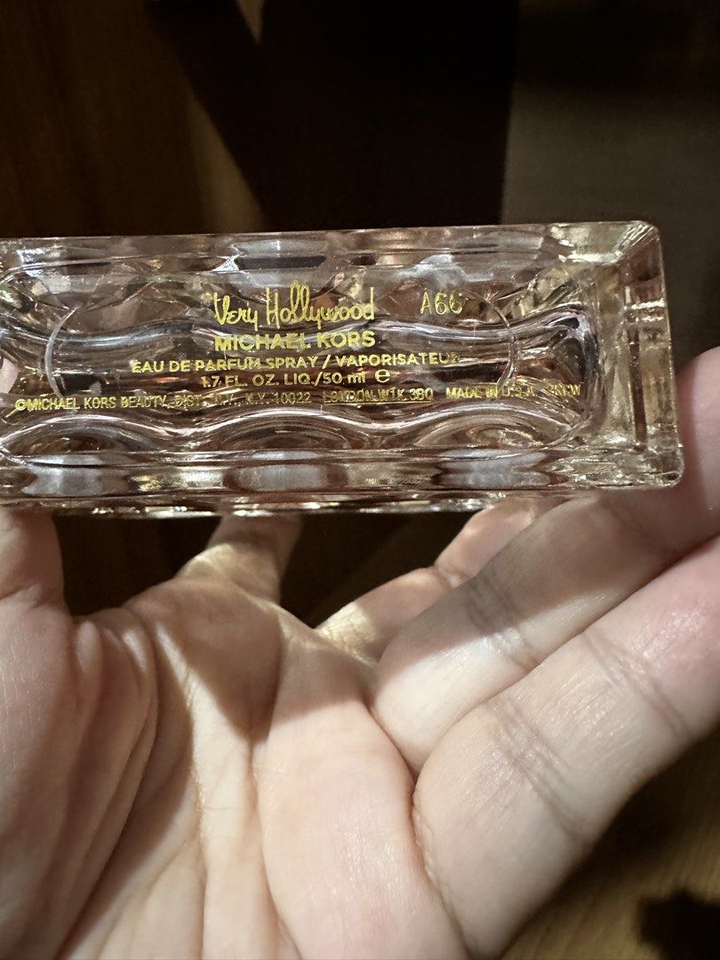 Michael Kors Very Hollywood Eau De Parfum 50ml (Category: Fragrance & Deodorants) located in Balanga. Submitted by jamilbeauty5 (Listing ID 1470563557, Image 2). Description: - Brand: Michael Kors - Fragrance: Very Hollywood Eau de Parfum - Size: 1.7 fl oz / 50 mL - Packaging: Includes original gold and pink textured box - Authenticity: Batch codes A66 and 17018 on bottle and box - Origin: Made in USA Bought in US GUARANTEED AUTHENTIC- you can ex