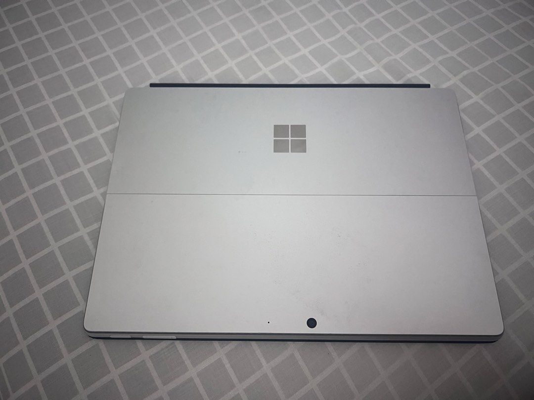 Microsoft Surface Pro 9 i5-1235U 8GB RAM 256GB SSD (Category: Laptops & Notebooks) located in Manila. Submitted by alvsluks (Listing ID 1470675539, Image 1). Description: - Model: Microsoft Surface Pro 9 (Platinum Silver) - OS: Windows 11 - Processor: 12th Gen Intel Core i5 (2.50 GHz) - Memory: 8GB RAM - Storage: 256 ssd - Inclusions: Original black keyboard cover 2-3hrs batt life unit,charger,keyboard meet up sm north.