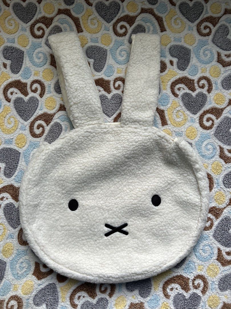Miffy big face tote bag (Category: Tote Bags) located in Batangas. Submitted by kamemochi (Listing ID 1470576209, Image 1). Description: .