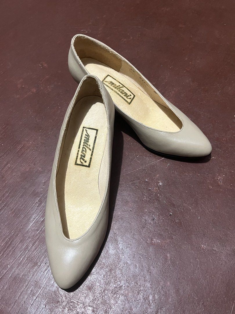 Milani Heels (Category: Heels) located in Manila. Submitted by avyshelf (Listing ID 1470664758, Image 3). Description: Preloved Milani Heels Color: Beige Size: 34-35 📍Sampaloc, Manila Payment via: gcash and paymaya MOD: jnt or lalamove Kindly message me to inquire! ☺️.