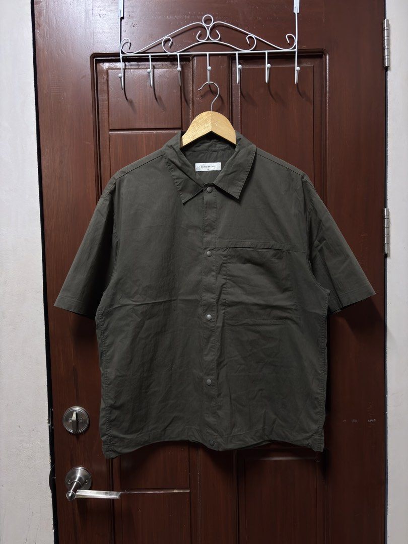 Mind Bridge Green Outdoor Polo (Category: Tshirts & Polo Shirts ) located in Davao. Submitted by workmensph (Listing ID 1470576850, Image 1). Description: Size L-XL 23” x 27” Excellent Condition .