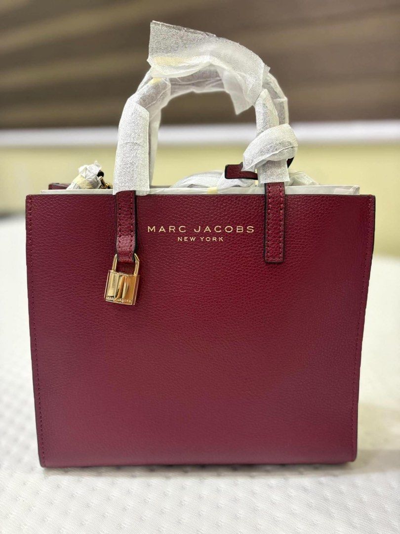 Mini Grind Tote Crossbody (Category: Luxury Bags & Wallets) located in Abucay. Submitted by lovieauthenticmerchandise (Listing ID 1470619217, Image 1). Description: .