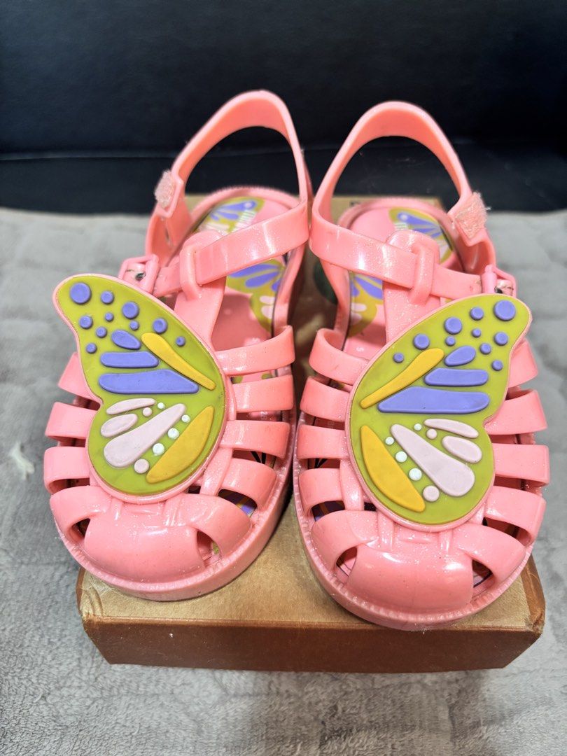 MINI MELISSA SIZE 10 (Category: Babies & Kids Fashion) located in Quezon City. Submitted by sassy1816 (Listing ID 1470618754, Image 2). Description: .