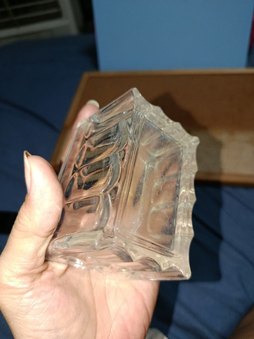 Mini Sauce bowl transparent glass (Category: Dinnerware & Cutlery) located in Quezon City. Submitted by kristal68 (Listing ID 1470735157, Image 2). Description: rare find need wash.