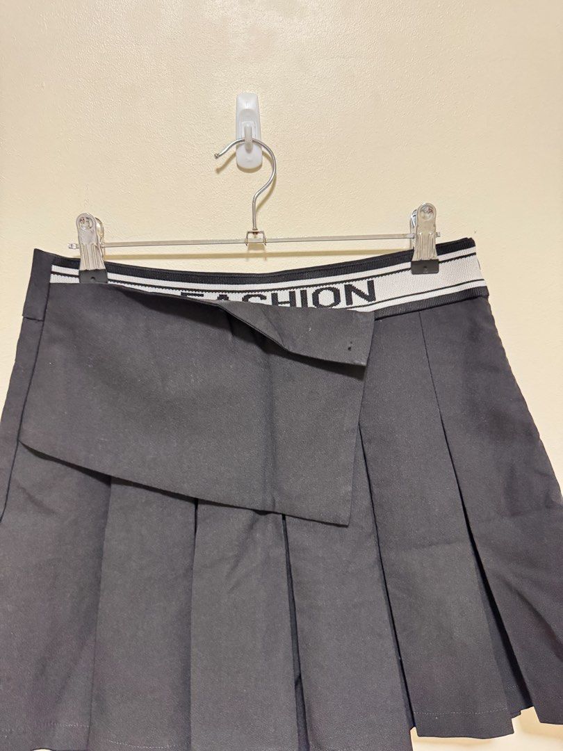 Mini Skirt (Category: Skirts) located in Manila. Submitted by seayouncey (Listing ID 1470716100, Image 3). Description: Size: 30 inches Length 15 inches .