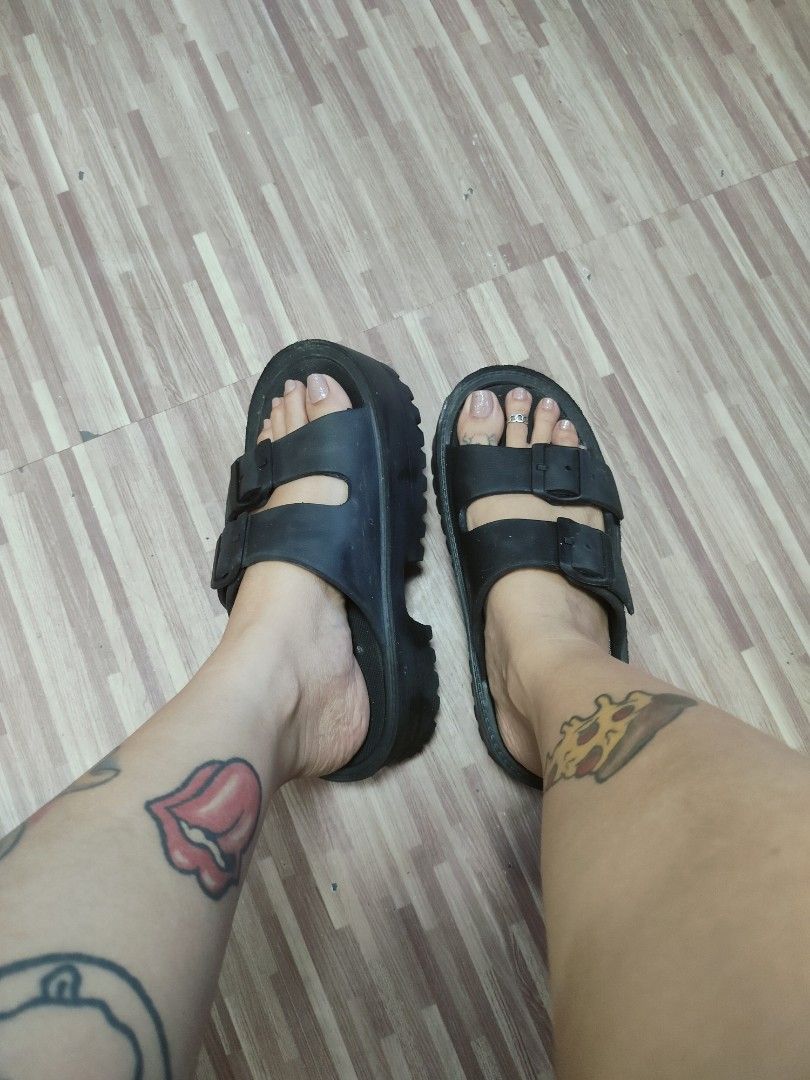 Mirano Black Platform Chunky Sandals Double Buckle (Category: Heels) located in San Jose del Monte. Submitted by helloitsmecamiel (Listing ID 1470559589, Image 2). Description: - Brand/Model: Mirano platform sandals - Color: Classic black - Sole: Chunky lug sole for extra height - Design: Double strap with adjustable buckles and slip-on style - Condition: Minimal wear on the footbed, well-maintained - Best for: Casual fits and everyday wear.