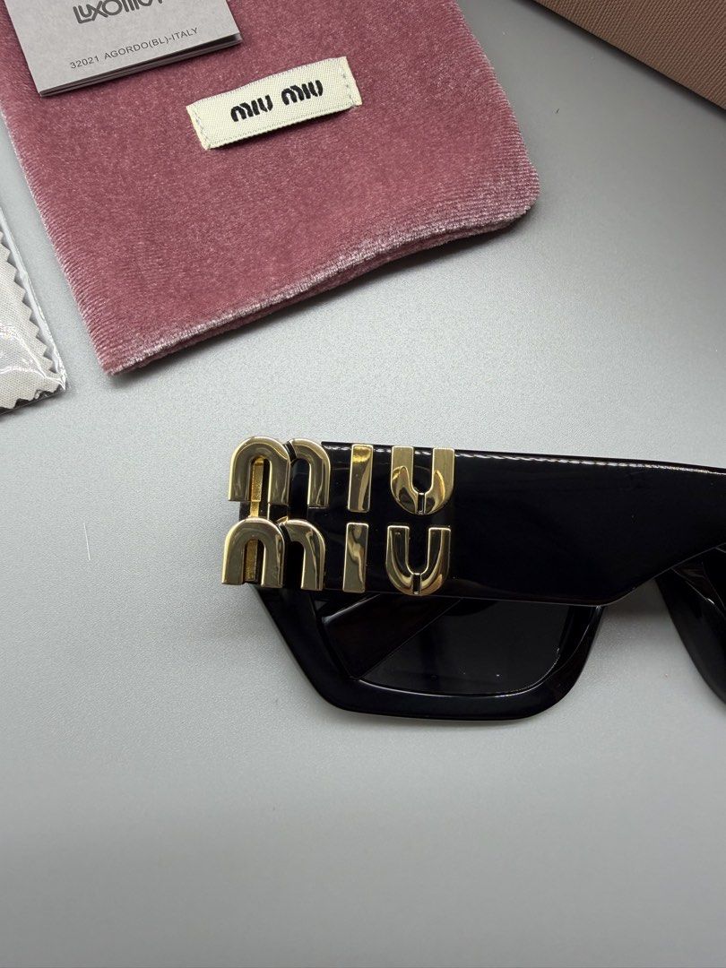 MiuMiu SMU09W Sunglasses (Black) (Category: Sunglasses & Eyewear) located in Bacoor. Submitted by thegentleluxe (Listing ID 1470630403, Image 3). Description: MiuMiu SMU09W Sunglasses (Black) Complete with Inclusions Paper Bag, Box, Soft Case, Cloth, Pouch, Booklet, Dummy Authenticity Card Pre-Order/On Hand 3795php only! (Shipping fee excluded) Follow our Page FB: Eye Dripz IG: eye_dripzph .